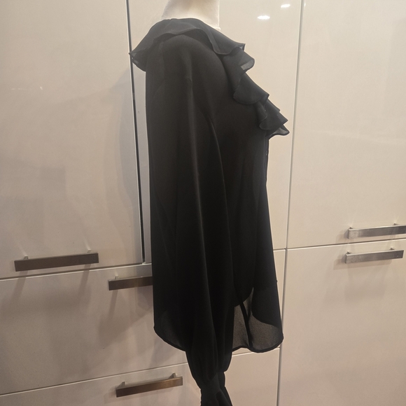 Vintage 1980s Ruffled V-Neck Romantic Black Blouse Top Size 14 - Picture 3 of 7